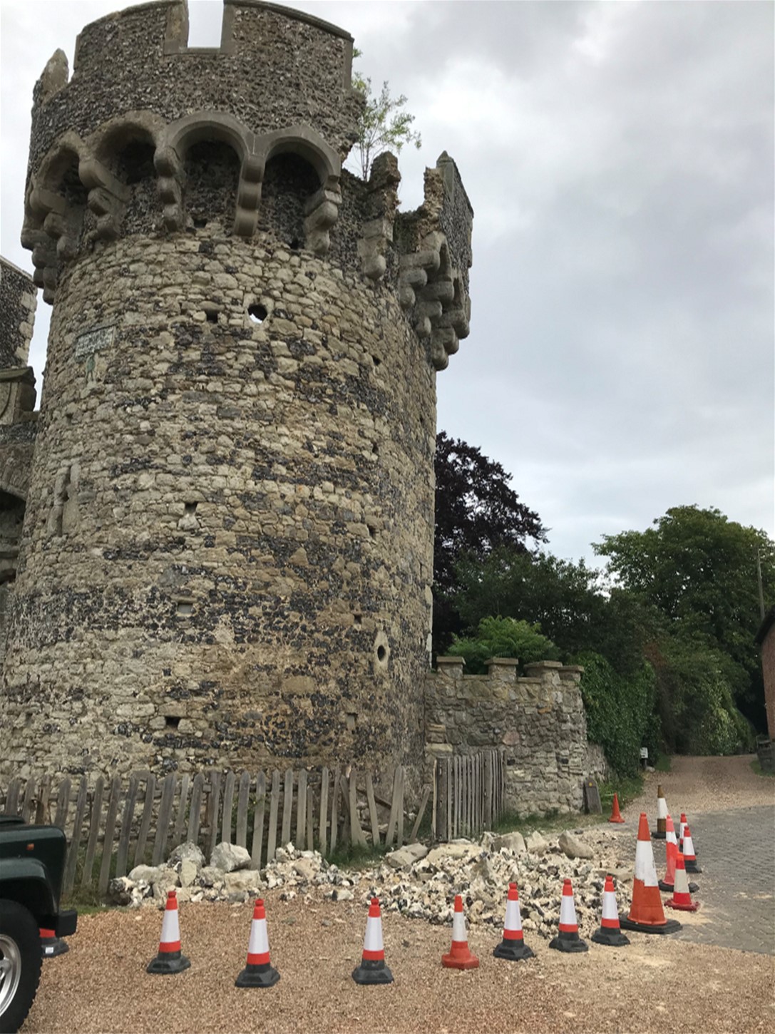 Cooling Castle Neil Goodhew.edited